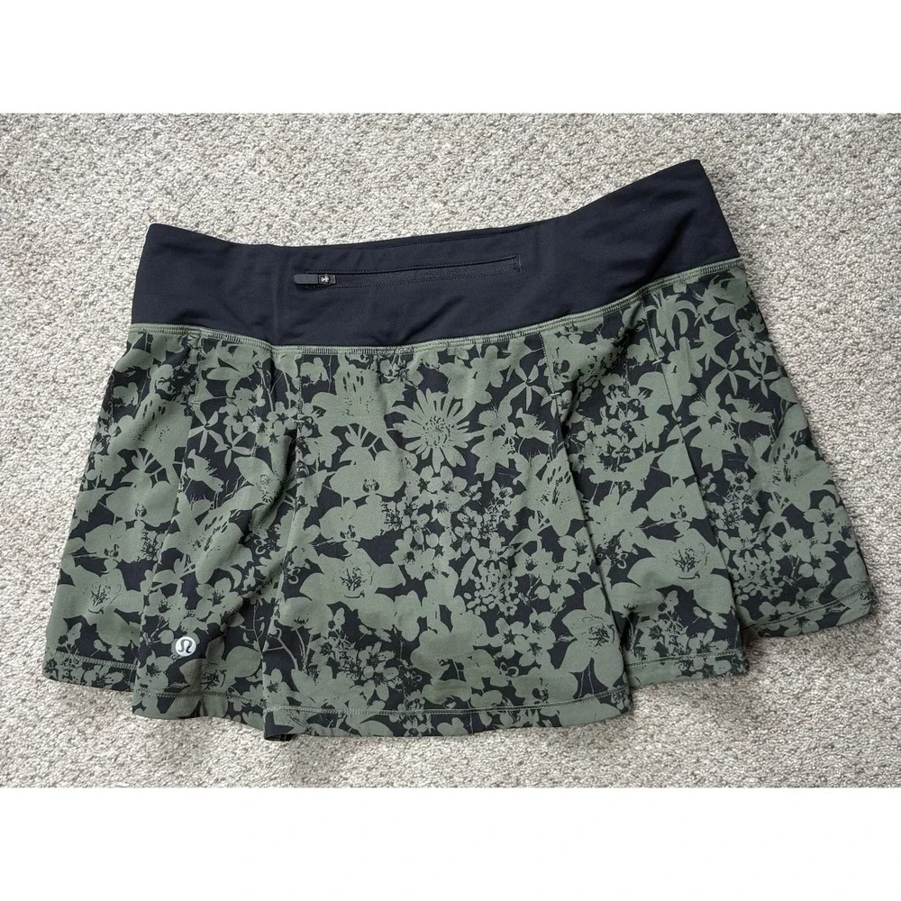 Lululemon Pace Rival Mid-Rise Skirt Skort Womens Size 8 Green Black Floral
